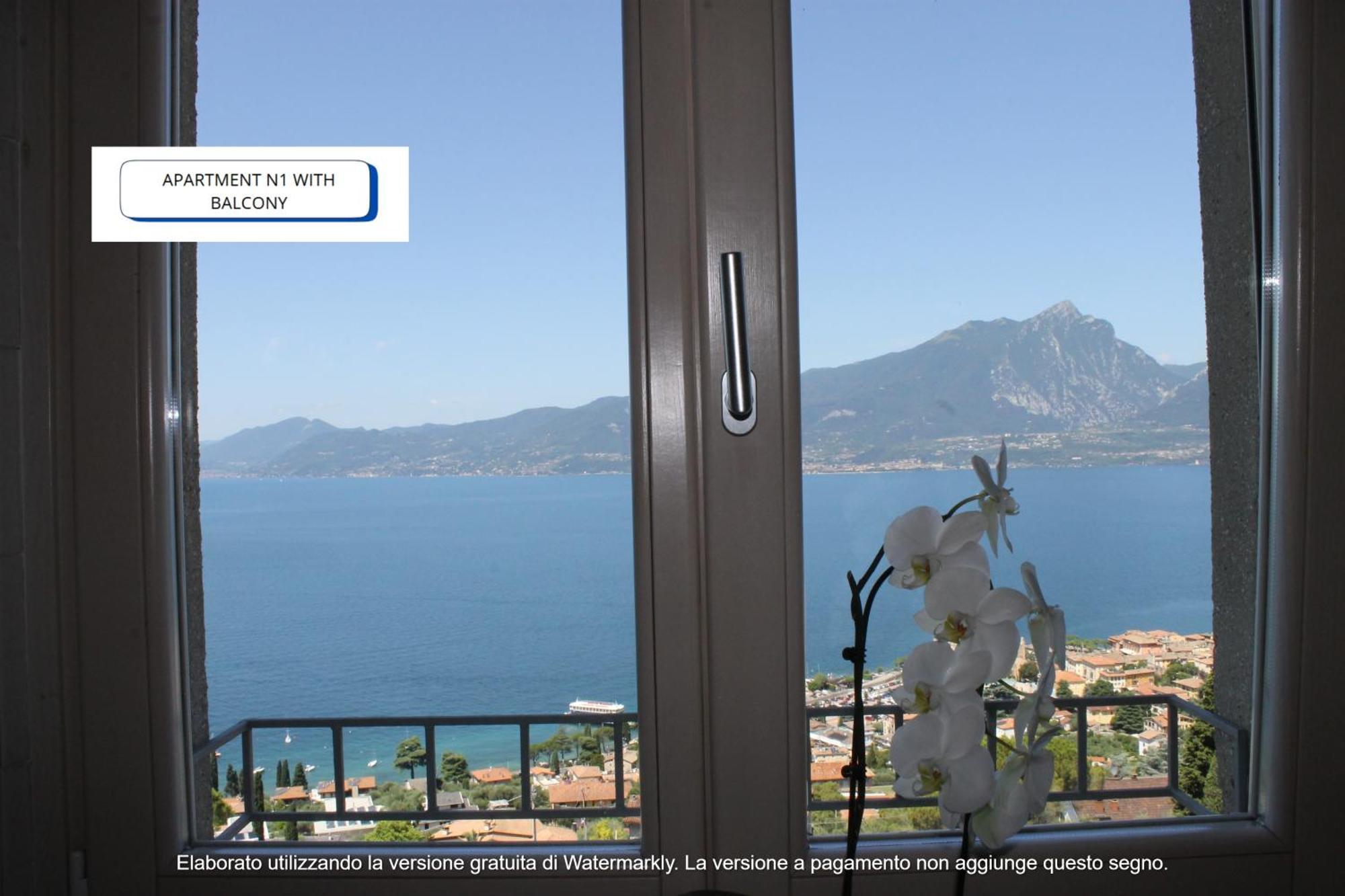 Appartamento The View Torri Del Benaco Esterno foto