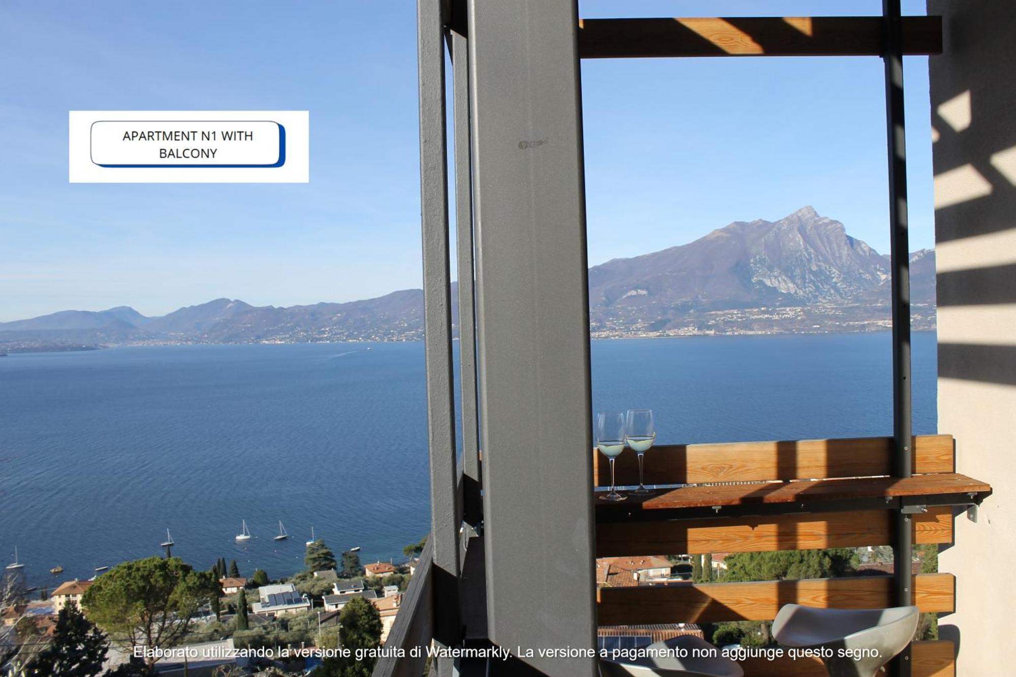 Appartamento The View Torri Del Benaco Esterno foto