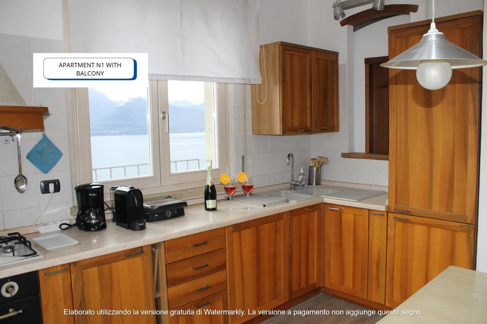 Appartamento The View Torri Del Benaco Esterno foto