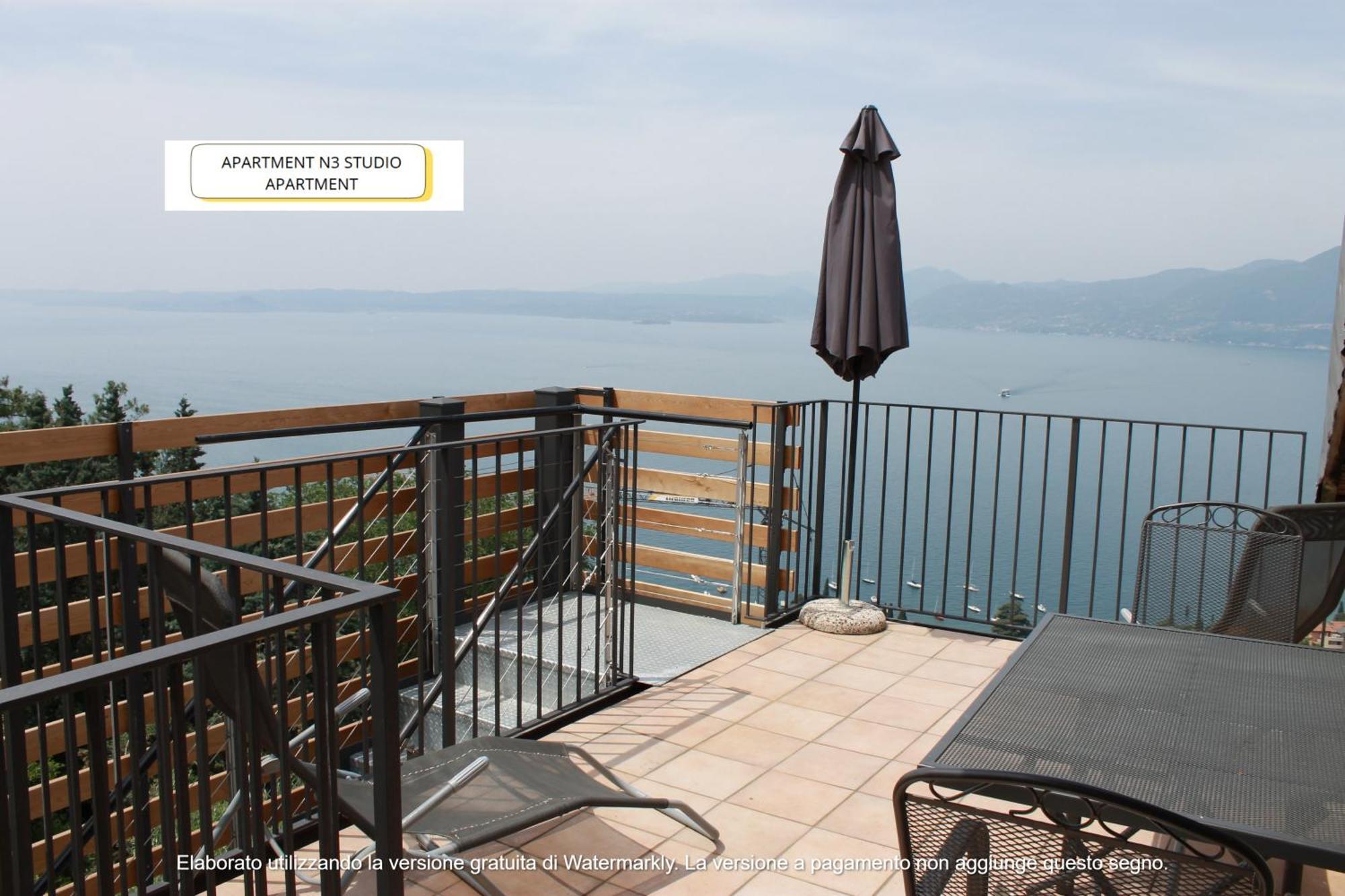 Appartamento The View Torri Del Benaco Esterno foto