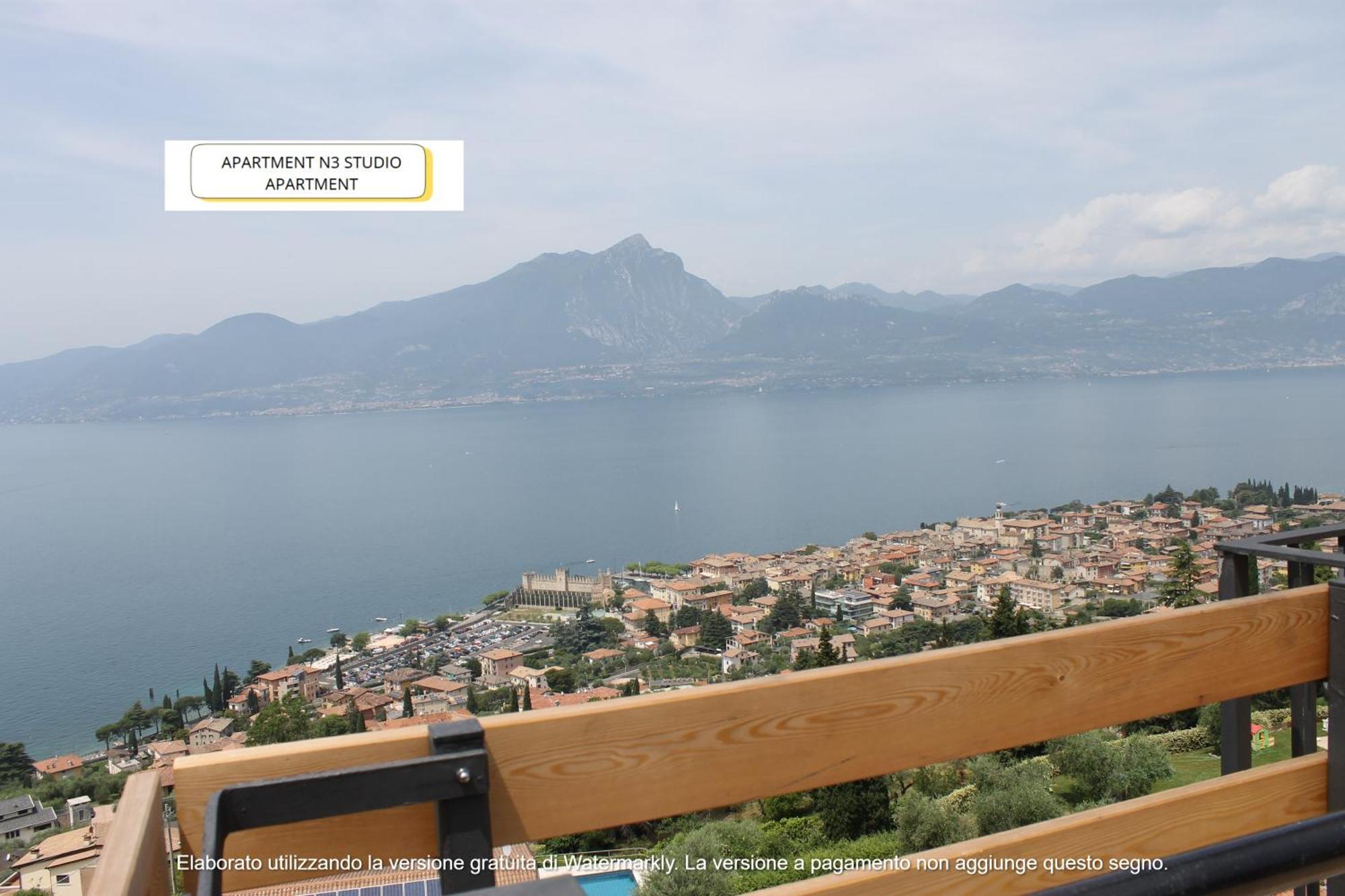 Appartamento The View Torri Del Benaco Esterno foto